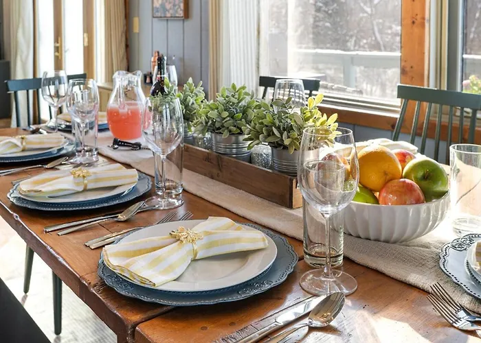 The Glen - Luxe Escape, Sauna!, Hot Tub, Fire Pit, Games Hébergement de vacances *