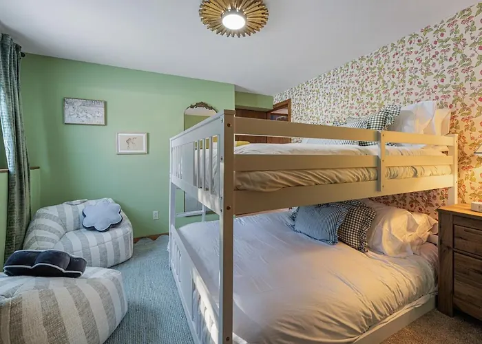 The Glen - Luxe Escape, Sauna!, Hot Tub, Fire Pit, Games Hébergement de vacances Galena