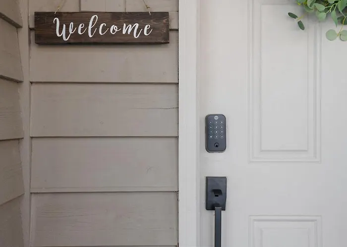 The Glen - Luxe Escape, Sauna!, Hot Tub, Fire Pit, Games Hébergement de vacances *